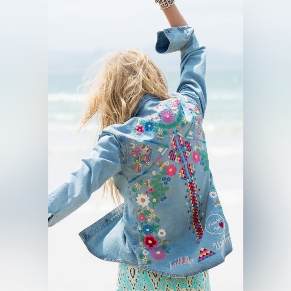 Spell Denim Jacket with Colorful Embroidery *hole